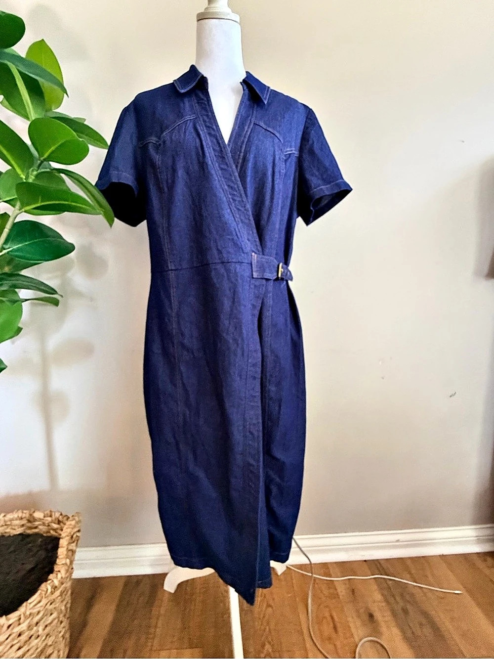Shelby & Palmer Dark Wash Denim Wrap Dress Size 16 Short Sleeve Collared,